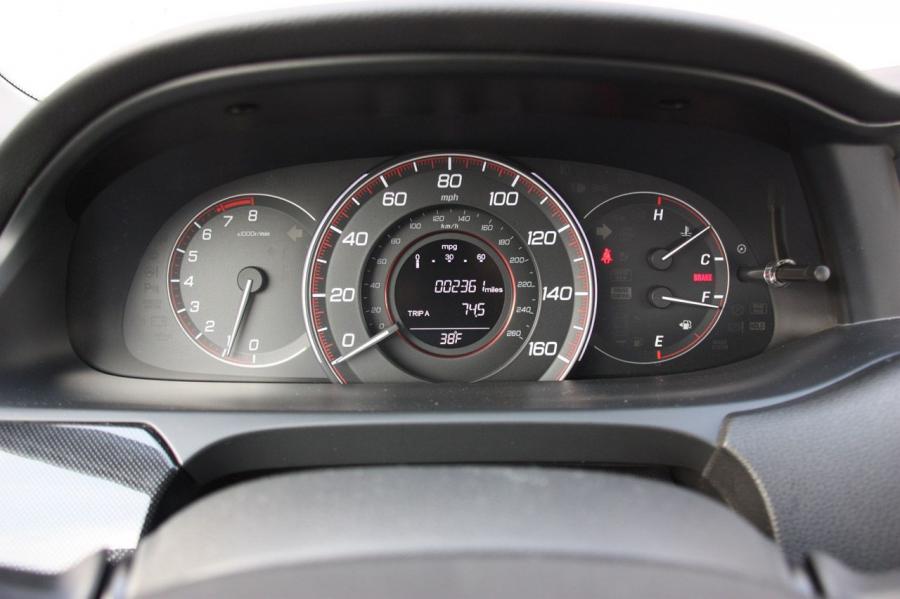  Honda Accord V6 Coupe 2013 года  (фото 13 из 19)